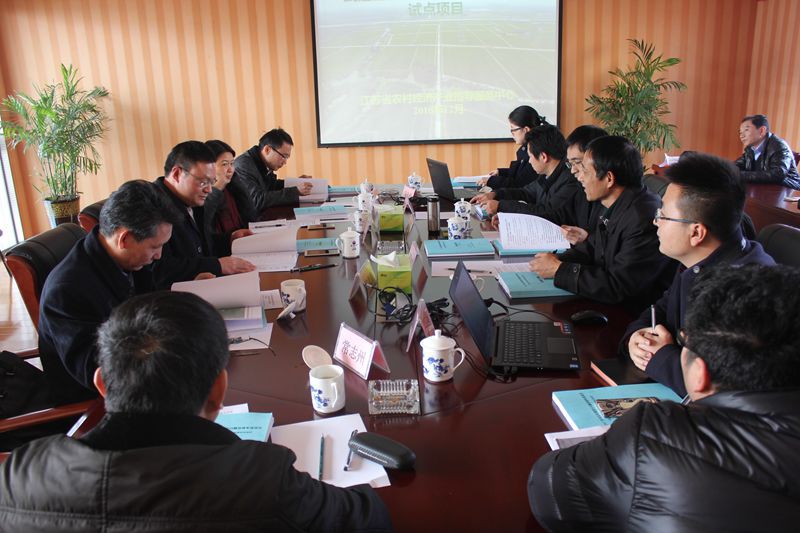 省农村产业指导中心中心参加了省发改委、省农委组织的农业面源污染综合治理试点项目评审会