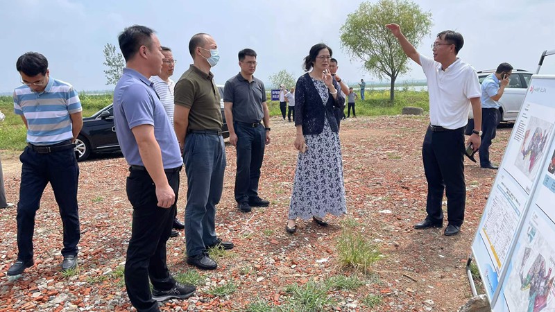 8月17日，中心课题组赴盱眙开展三产融合试点调研