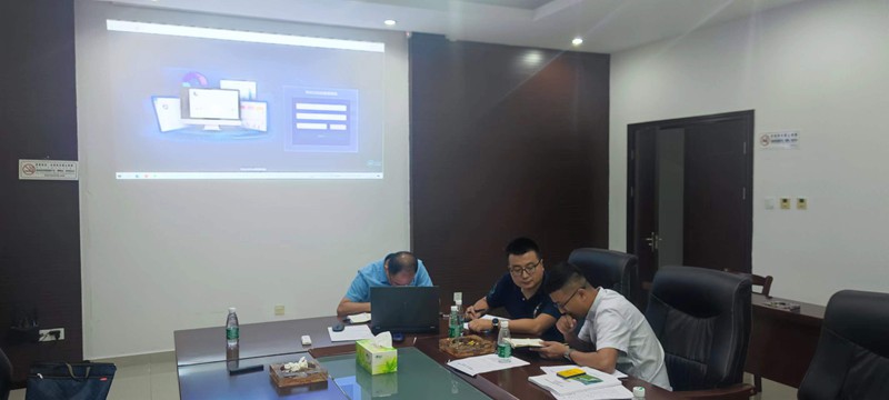 中心课题组参加盐城市亭湖区国家农村产业融合示范园创建讨论会