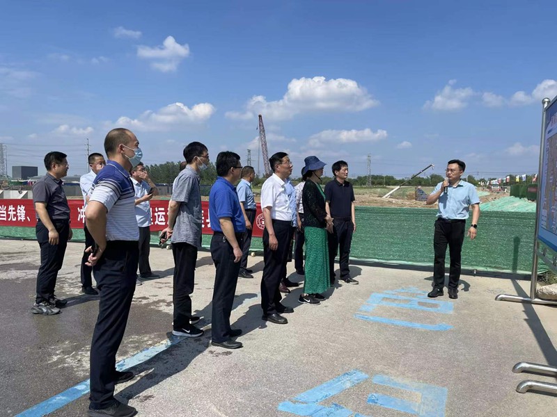 中心课题组赴镇江市农业全产业链现场调研